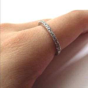 Hold NWOT Silver pavé band